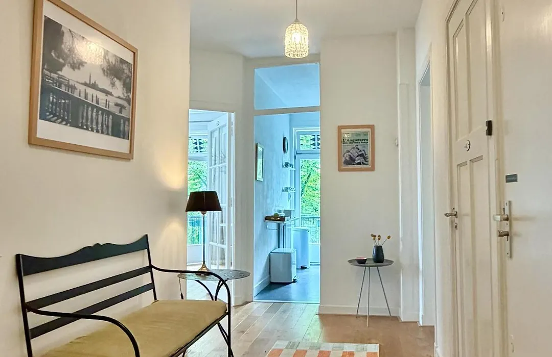 Beautiful Room In Authentic Amsterdam Apartment Rai-1